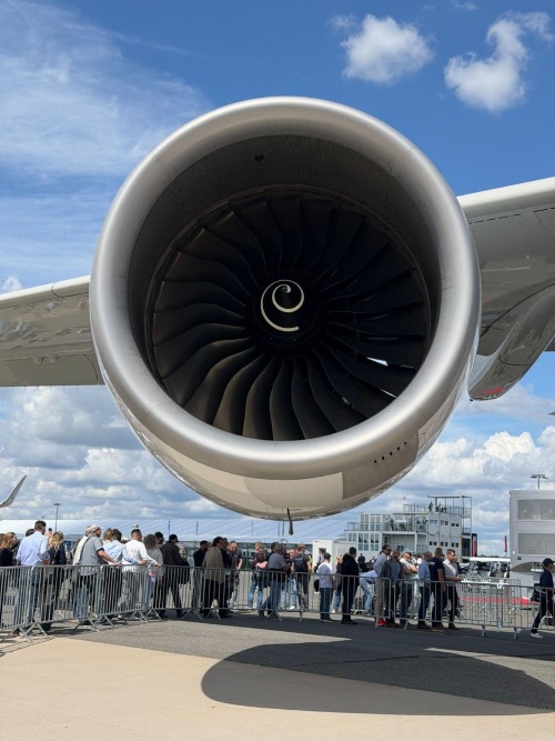 front view of a turbine engine with the turbine blades stationary but visible